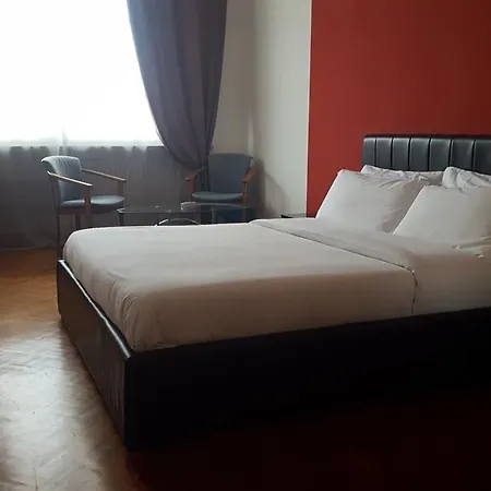 ベッド・アンド・ブレックファスト In Arena L' Opera *