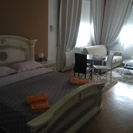 In Arena L' Opera Bed & Breakfast *